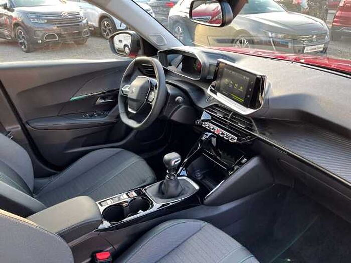 Peugeot 2008 Pure Tech 130 Allure Pack