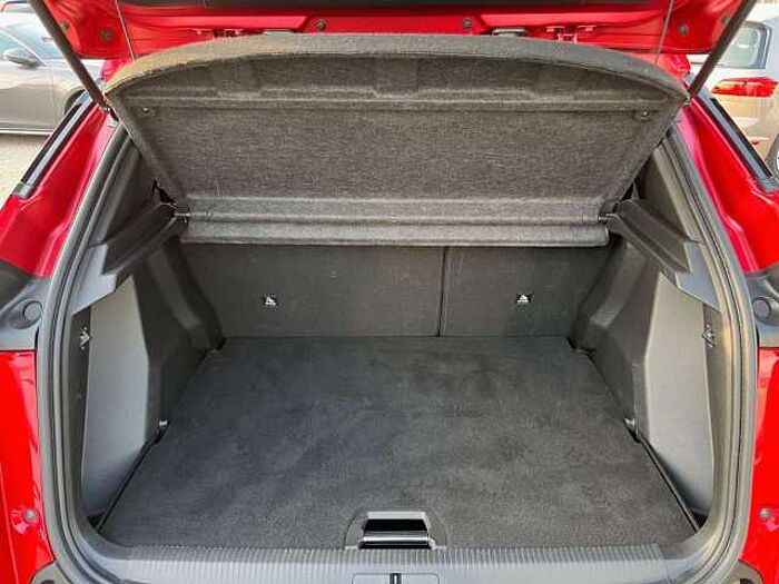 Peugeot 2008 Pure Tech 130 Allure Pack