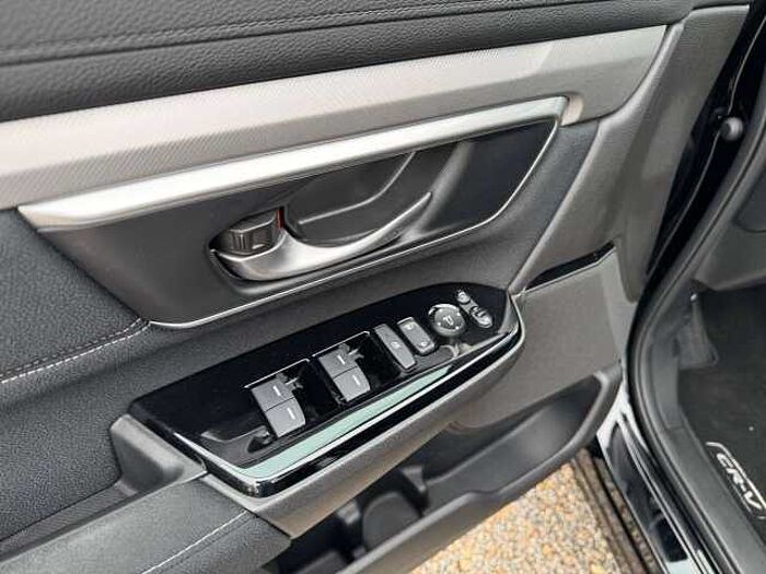 Honda CR-V 2.0 i-MMD Hybrid 2WD Elegance AHK Allwetter