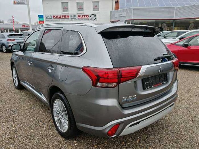 Mitsubishi Outlander PHEV Spirit 4WD|Kamera|NAVI|Stand HZG|
