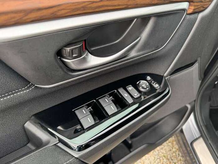 Honda CR-V 2.0 i-MMD Hybrid 4WD Elegance AHK
