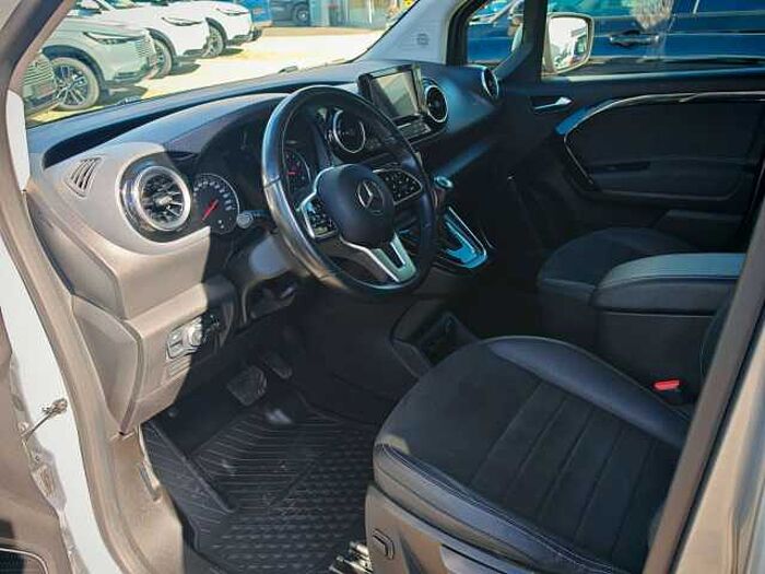 Mercedes-Benz T-Klasse T-180 d Automatik Style | Navi | PDC Hinten| SHZ