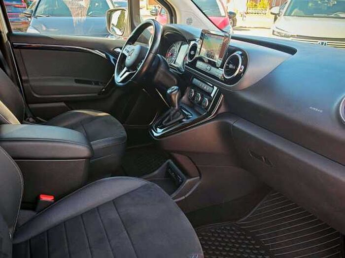 Mercedes-Benz T-Klasse T-180 d Automatik Style | Navi | PDC Hinten| SHZ