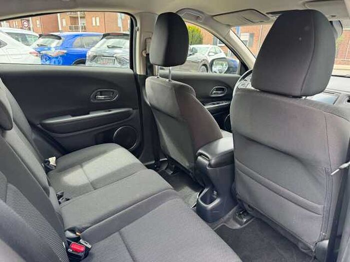 Honda HR-V 1.5 i-VTEC Elegance AHK