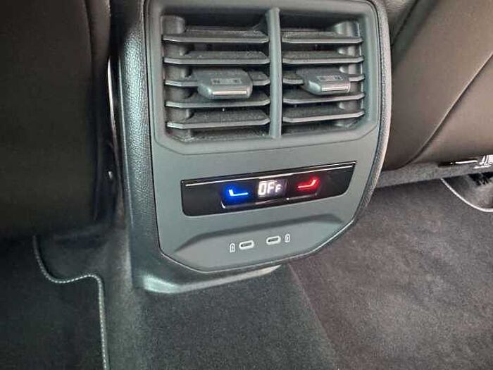 SEAT Leon 1.5 eTSI ACT OPF DSG Xcellence